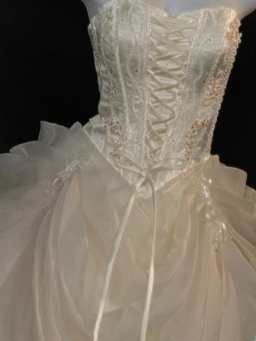 Princess Ball Gown Strapless Champagne With Layered Tiered Corset Fitted Long Sweet 16 Dresses Quinceanera Dress RB3354