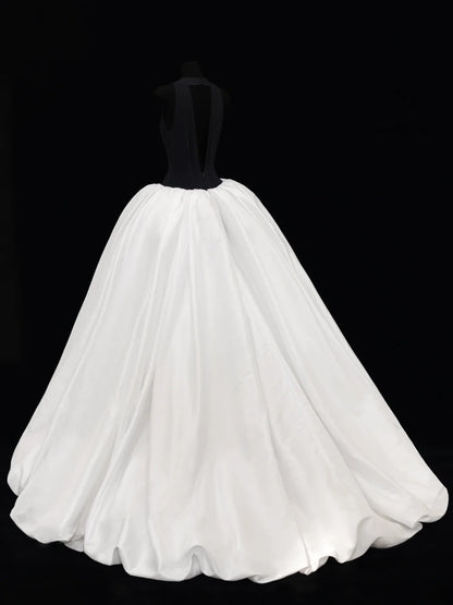 Ball Gowns Prom Dress Aesthetic V Neckline With Pleated Style Impress Black Tops White Long Prom Dresses Party Formal Gowns SA014