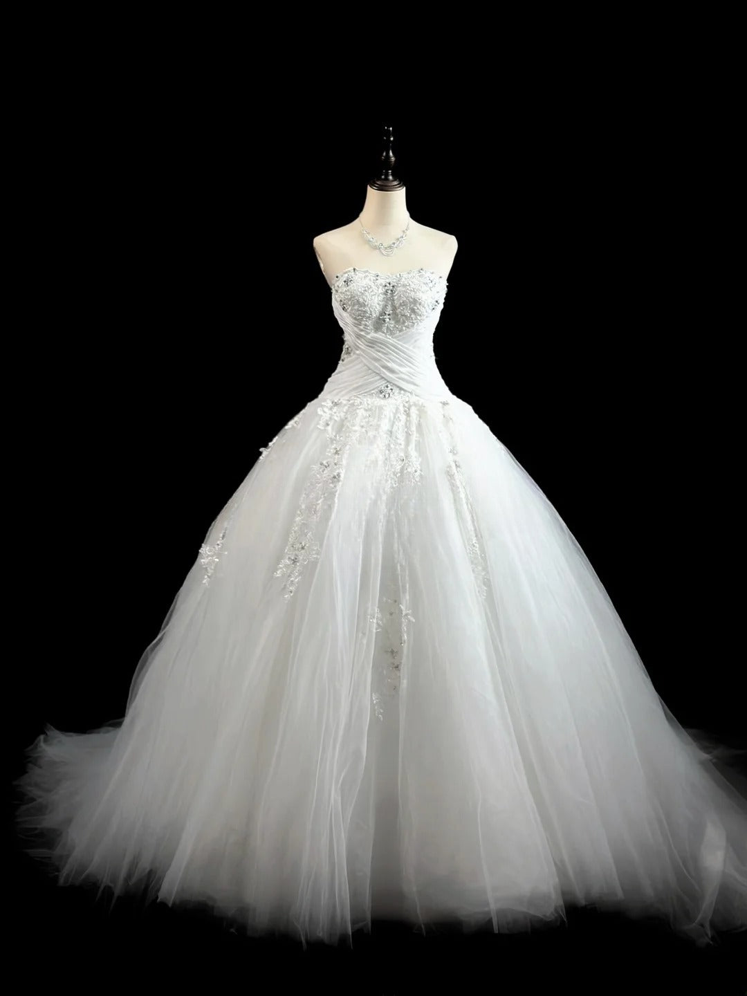 Vintage Ball Gown Sweetheart White Tulle With Appliqued Lace Brides Gown Bridal Dress Wedding Dresses Style RB7555