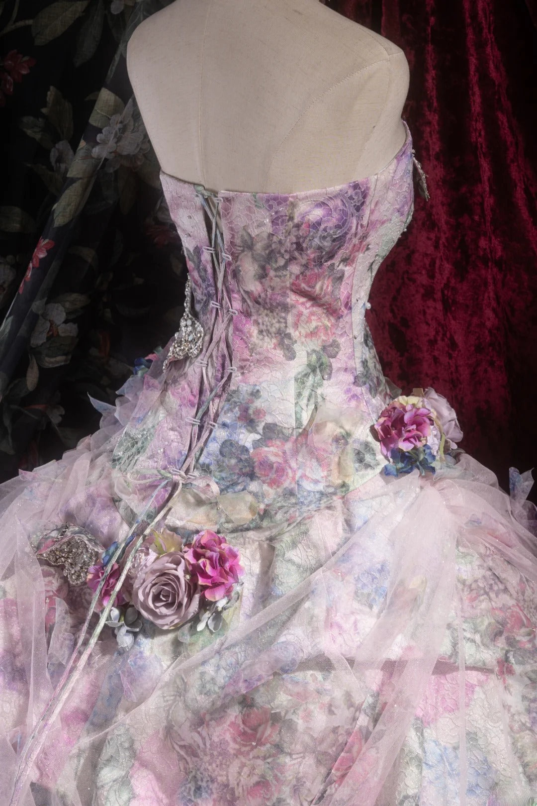 Princesses Fairytale Ball Gown Strapless Lilac Floral Tulle With 3D Flowers Long Quince Dress Quinceanera Dresses Formal Birthday Outfits RB8043