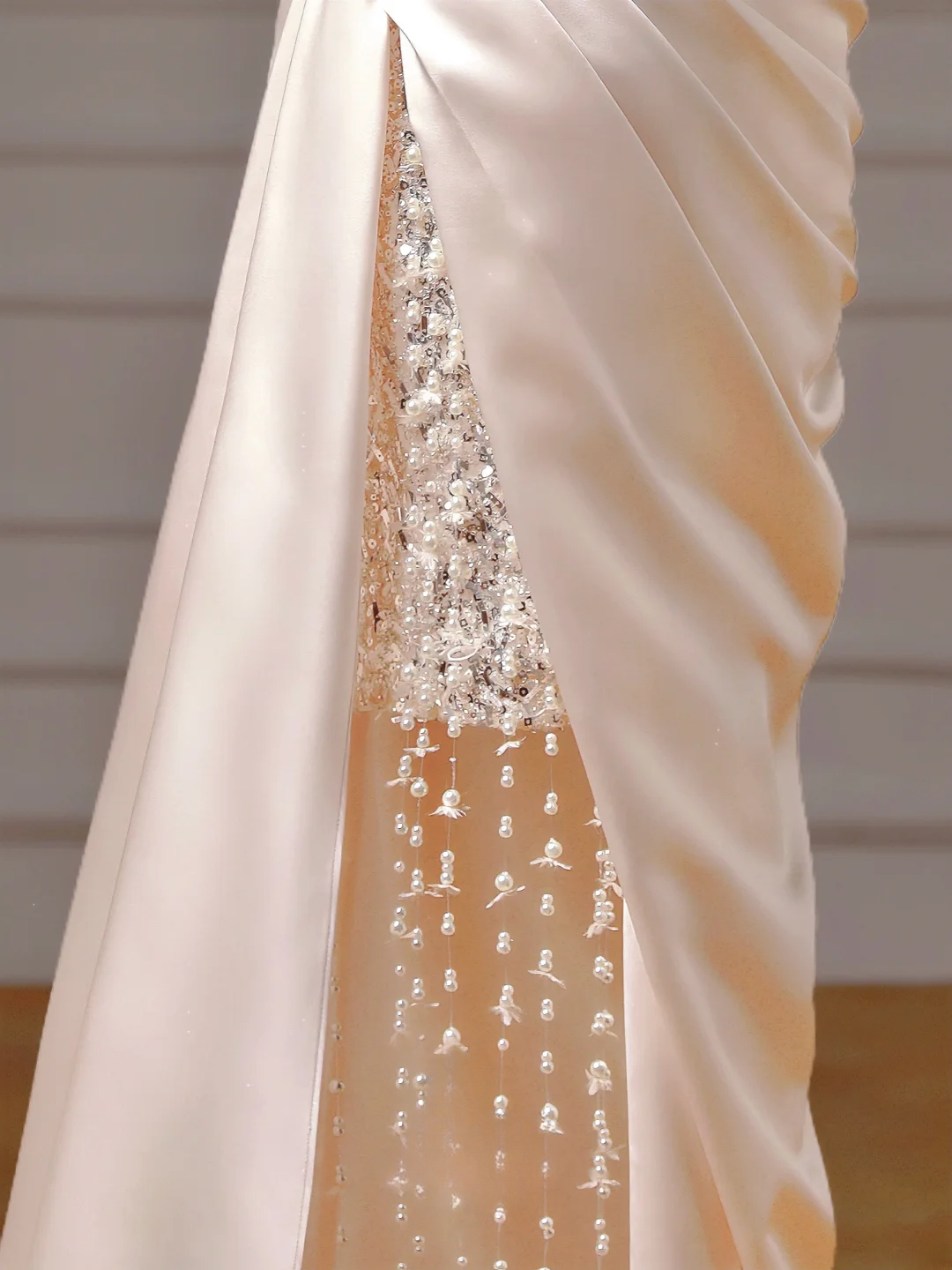 Chic Prom Dresses Aesthetic Mermaid Strapless Blush Pink Satin With Pleated Beads Slit Inspo Impress Long Party Formal Gown For Teenagers High Schools AQ020