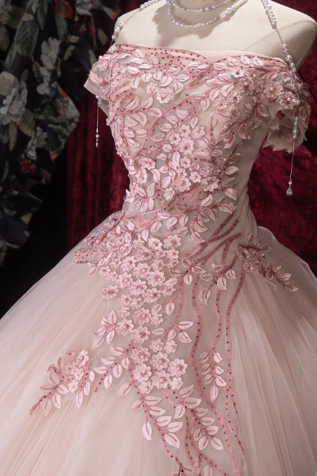 Dreamy Ball Gown Off The Shoulder Pink Tulle With Appliqued Long Quince Dress Quinceanera Dresses Formal Birthday Outfits RB8046