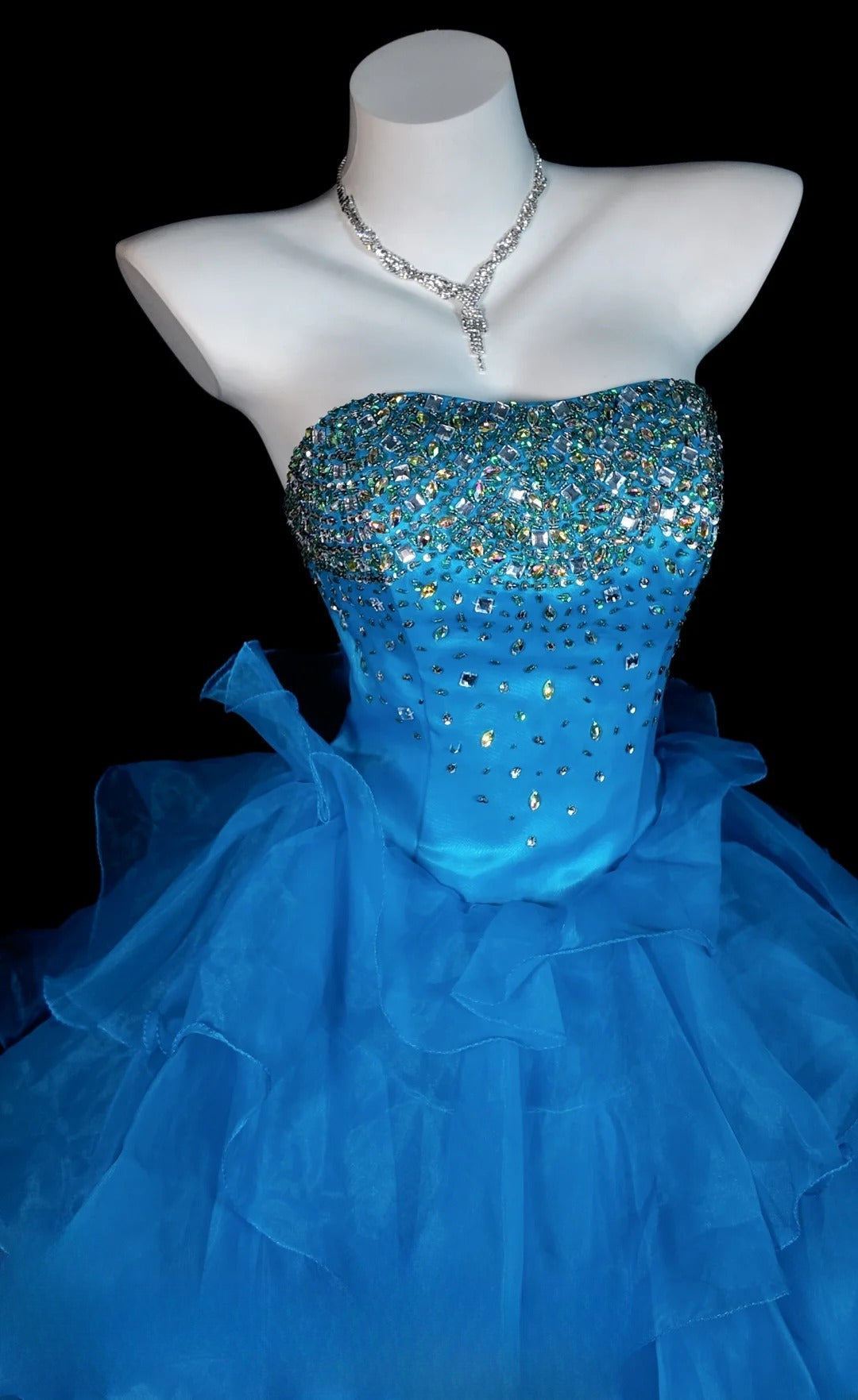 Sweet 16 Dress Blue Ball Gown Strapless With Beading Corset Fit Sweet Sixteen Dress RB9826