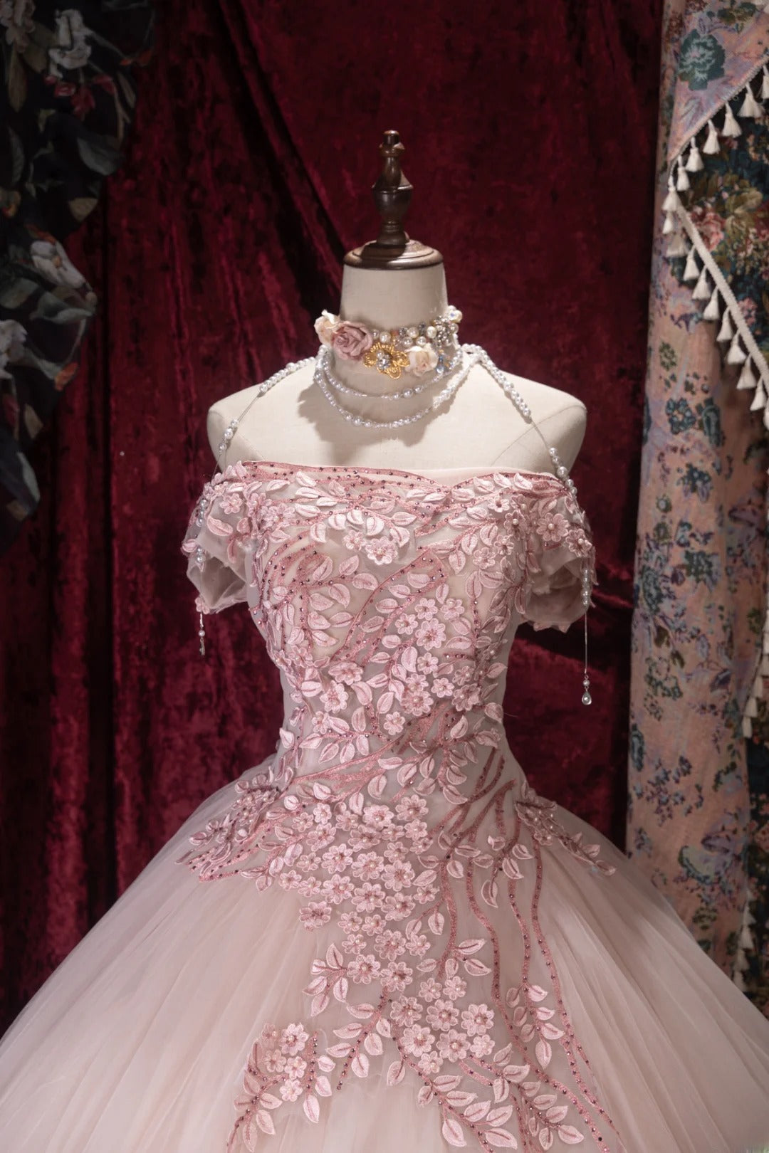 Dreamy Ball Gown Off The Shoulder Pink Tulle With Appliqued Long Quince Dress Quinceanera Dresses Formal Birthday Outfits RB8046