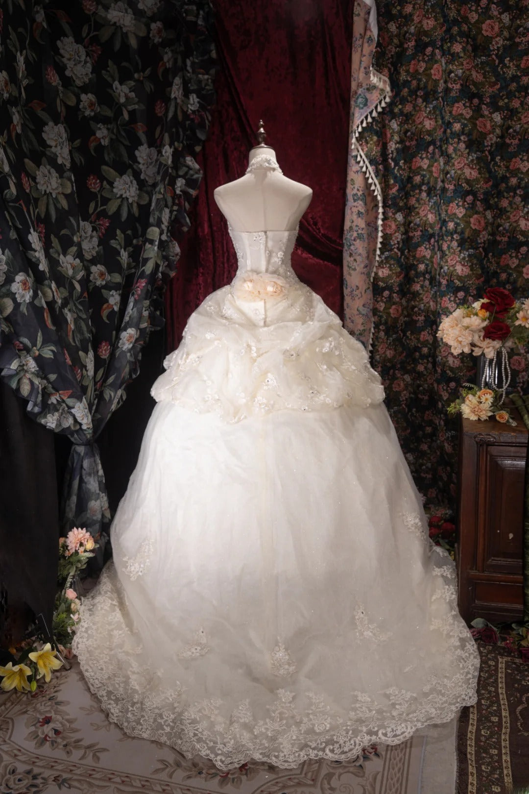 Dreamy Ball Gown High Neck Ivory Tulle With Appliqued Ruffled Long Quince Dress Quinceanera Dresses Formal Birthday Outfits RB8047