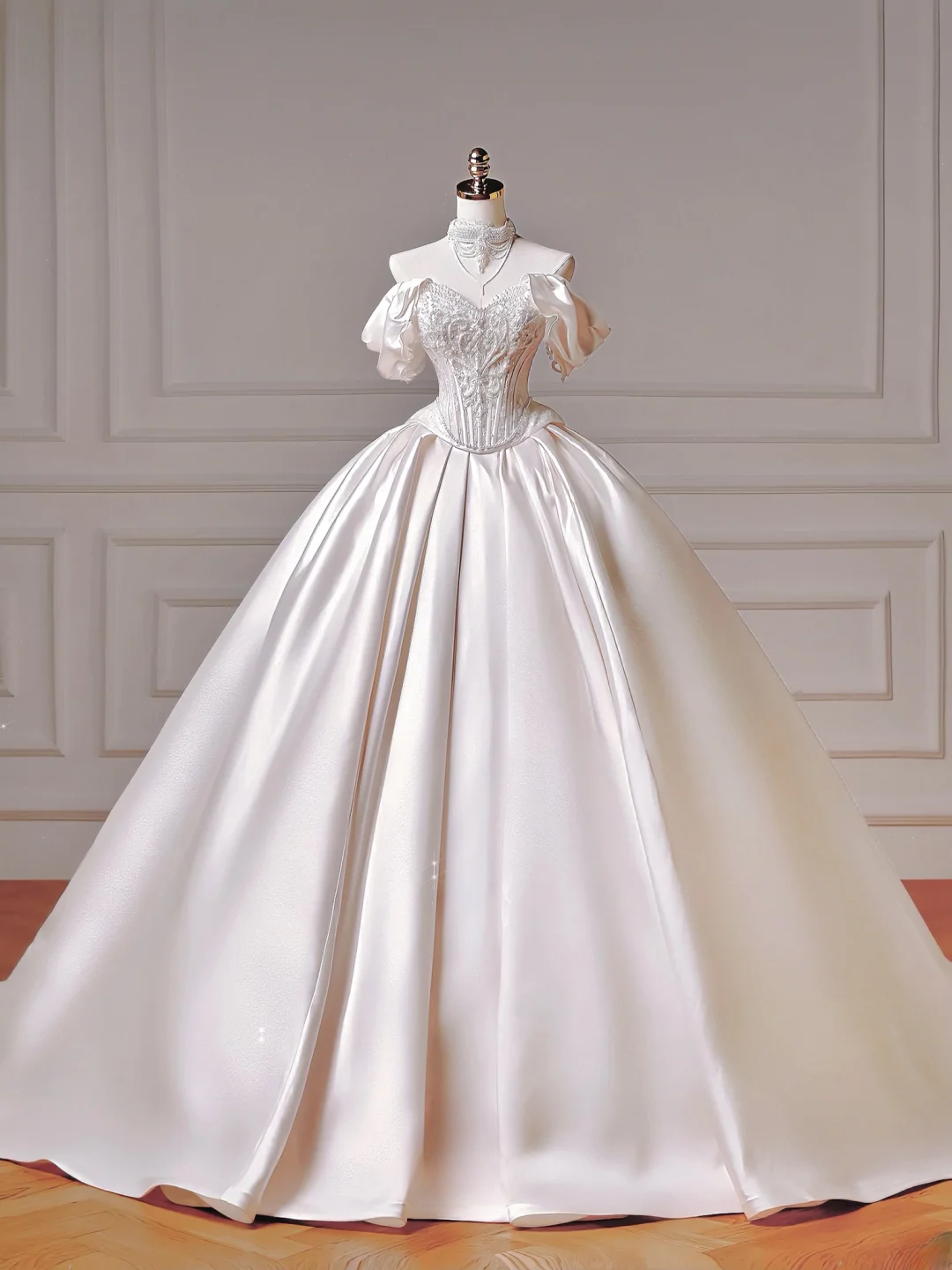 Princess Long Wedding Gowns Ball Gown Sweetheart Pleated Satin for Bride With Removable Sleeves White Bridal Dress AQ022