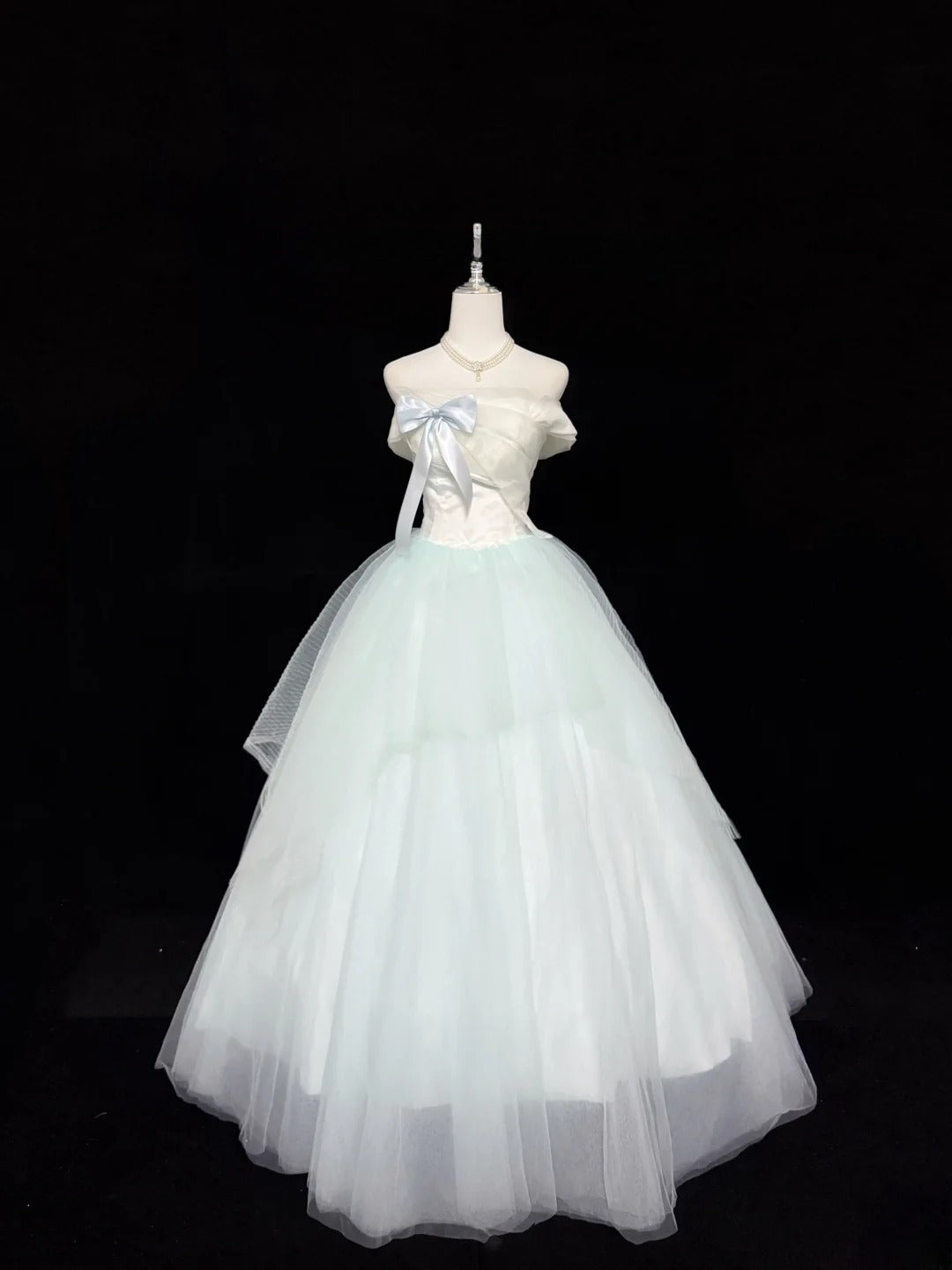 Fairytale Prom Dresses Ball Gown Strapless Light Mint Green Tulle With Bow Evening Long Formal Dress RB7397