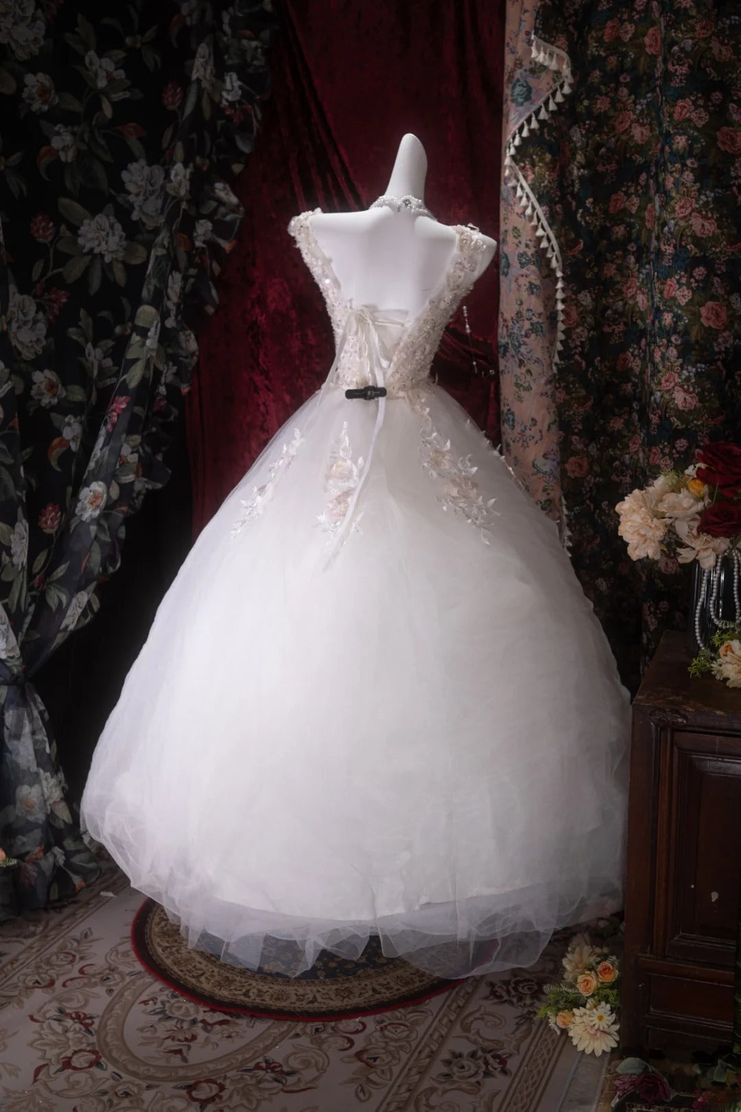 Sweet Ball Gown V Neckline Pink Tulle With Appliqued Lace Long Quince Dress Quinceanera Dresses Formal Birthday Outfits RB8049