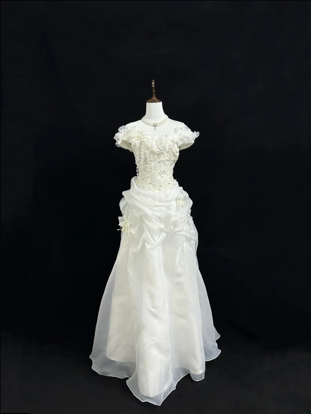 Magical Ball Gown Off The Shoulder White With Layered Tiered Quince Dress Voluminous Sweet 16 Quinceanera Dresses Vestido de RB7396