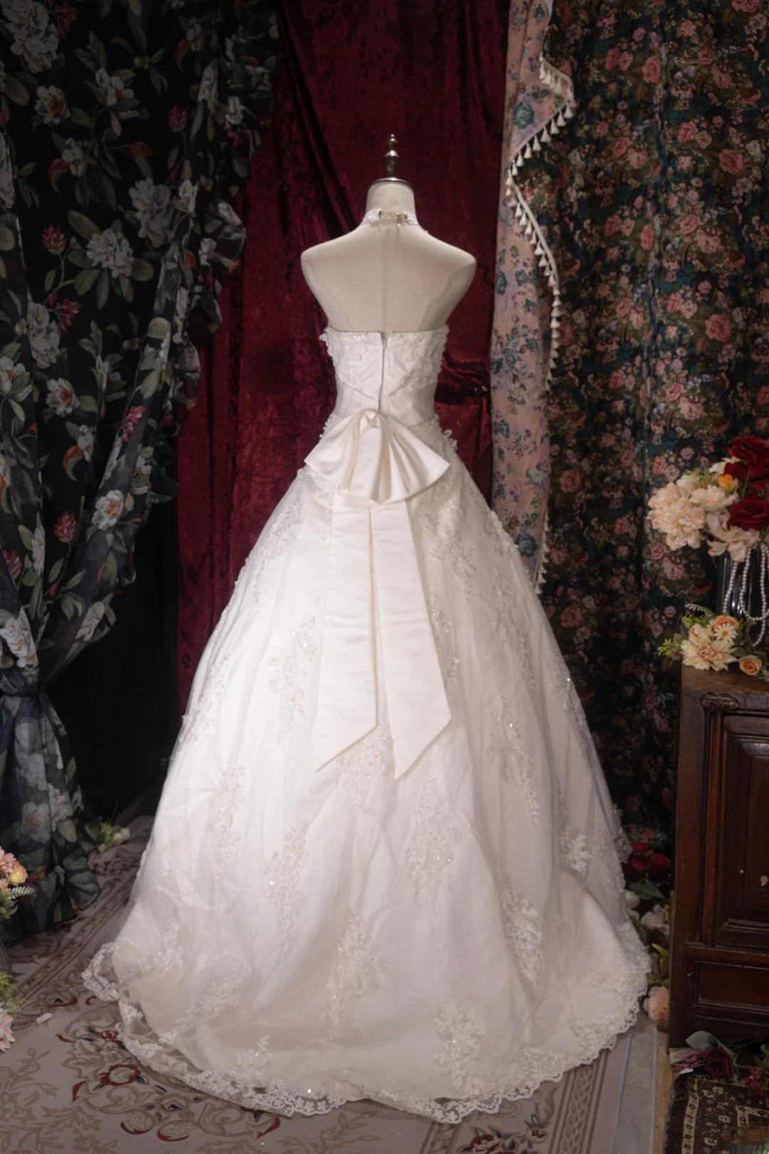 Vintage 80s Ball Gown Strapless Tulle White With Appliques Bow-knot Brides Gown Bridal Dress Wedding Dresses RB8050