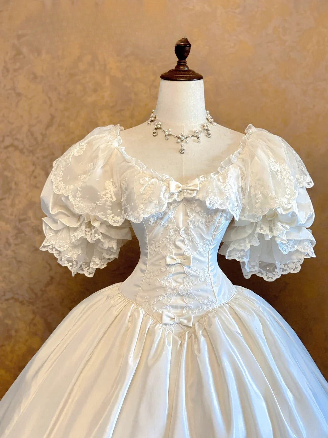 Wedding Dresses Elegant Ball Gown V Neck Bridal Gown Floor Length for Wedding Ceremony RB9020