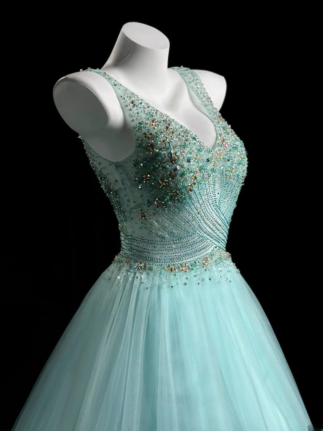 Sophisticated Prom Dresses Ball Gown V Neckline Mint Green Tulle With Beading Long Sweet 15 16 Dress Formal Outfits RB5834