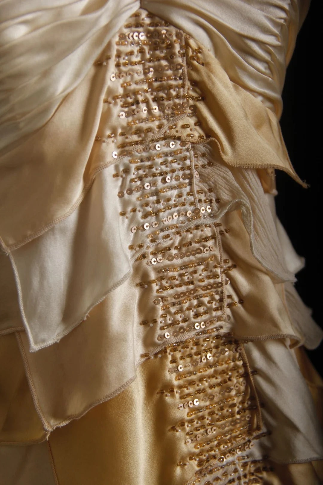 Vintage Prom Dresses 90s Formal A line Halter Gold Tiered With Beadings Long Party Gowns Prom Dresses AS025