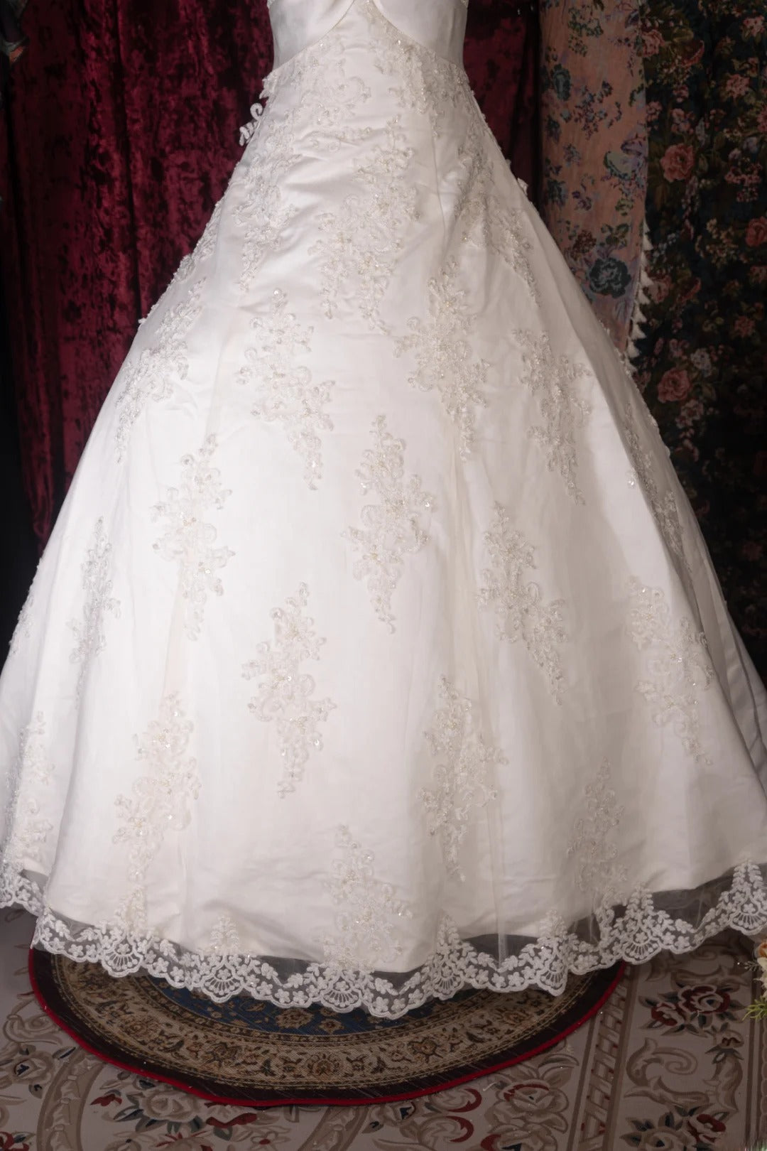 Vintage 80s Ball Gown Strapless Tulle White With Appliques Bow-knot Brides Gown Bridal Dress Wedding Dresses RB8050