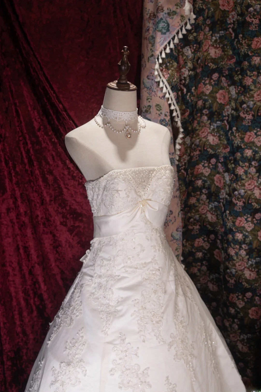 Vintage 80s Ball Gown Strapless Tulle White With Appliques Bow-knot Brides Gown Bridal Dress Wedding Dresses RB8050
