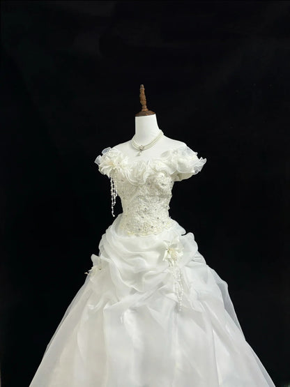 Magical Ball Gown Off The Shoulder White With Layered Tiered Quince Dress Voluminous Sweet 16 Quinceanera Dresses Vestido de RB7396