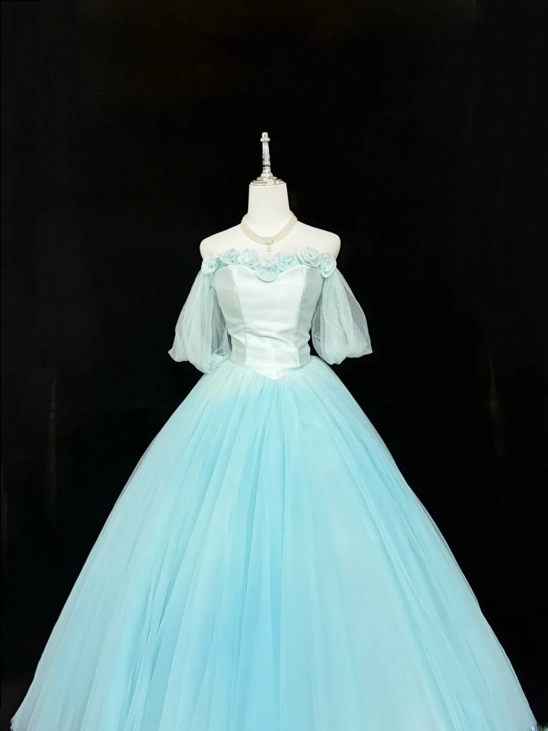 Magical Ball Gown Off The Shoulder Blue Tulle With Sleeves Quince Dress Voluminous Sweet 16 Quinceanera Dresses Vestido de RB7397