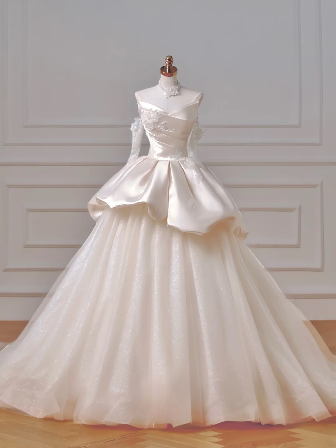 Romantic Long Wedding Dresses Ball Gown Sweetheart Satin Lace Pleated Wedding Dress Style For Brides Fitted With Sleeves Bridal Gowns AQ026