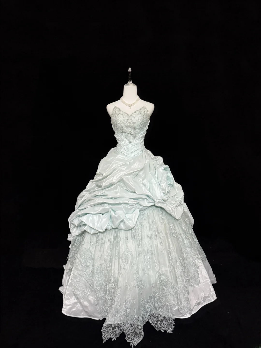 Fairy-tale Ball Gown Spaghetti Strap Satin With Ruffled Quince Dress Voluminous Sweet 16 Sweet Sixteen Outfits Vestido de RB7403