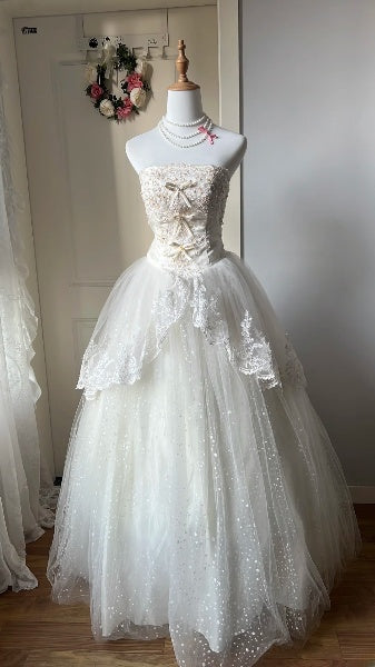 Sweet 16 Dresses Long Strapless White With Lace Appliques Ball Gown Sweet Sixteen Birthday Gown RC0403