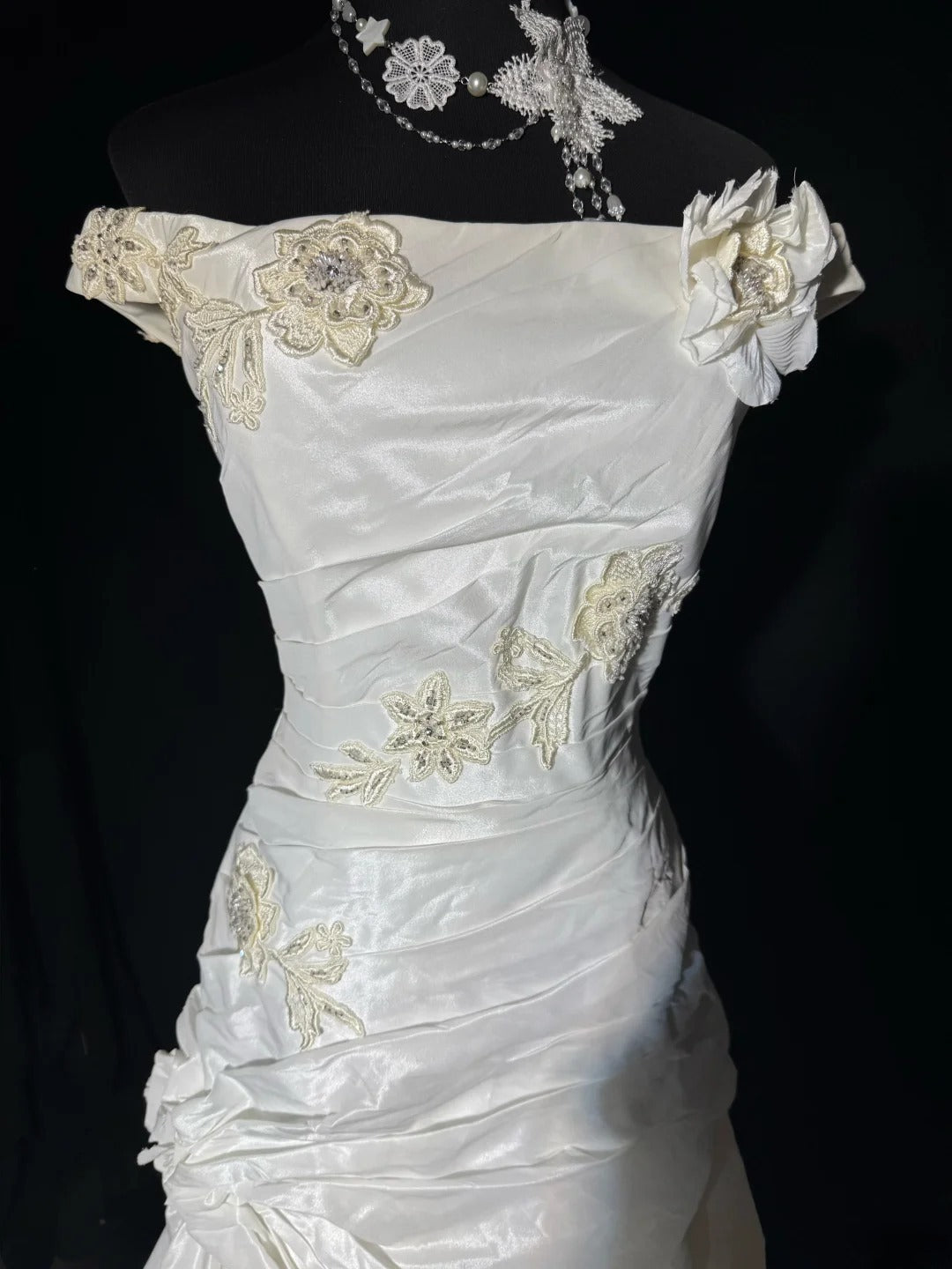 Simple Mermaid Off The Shoulder With Short Sleeves White Lace Tiered Long Vintage Fitted 1920s Wedding Dresses AS033