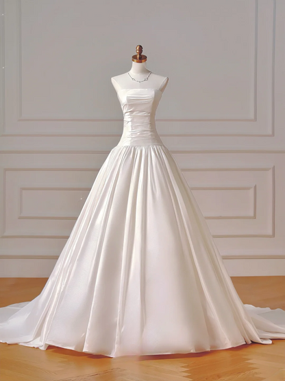Simple Wedding Dresses Ball Gown Strapless Satin Drop Waist Pleated Wedding Dress Style For Brides Fitted Long Bridal Gowns AQ034