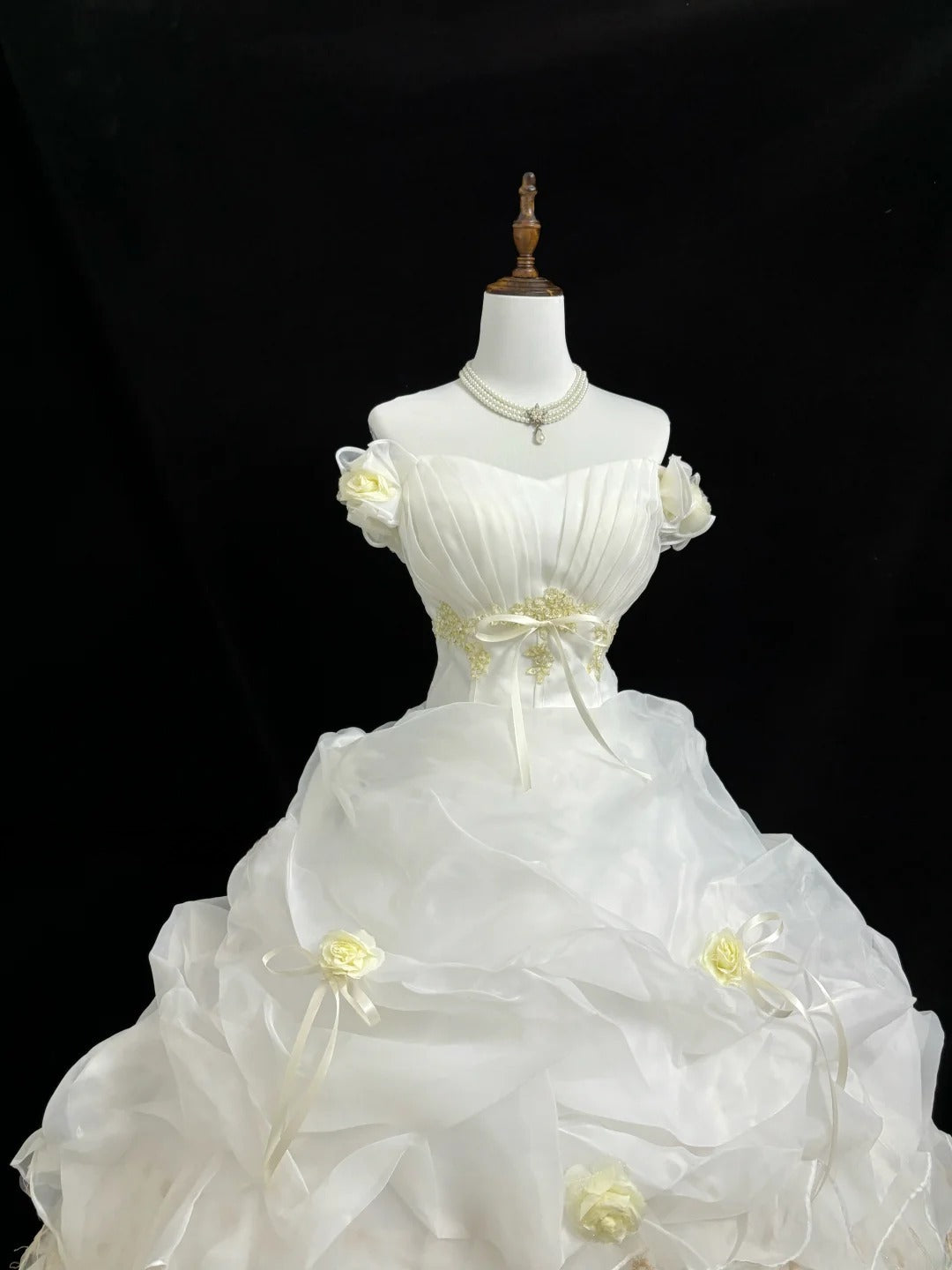 Classy Ball Gown Off The Shoulder White With Lace Appliqued Quince Dress Voluminous Sweet 16 Quinceanera Dresses Vestido de RB7405