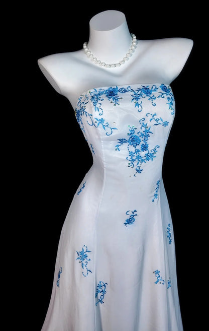 White Prom Dress A line Strapless With Blue Appliques Modest Formal Party Gown RB9837