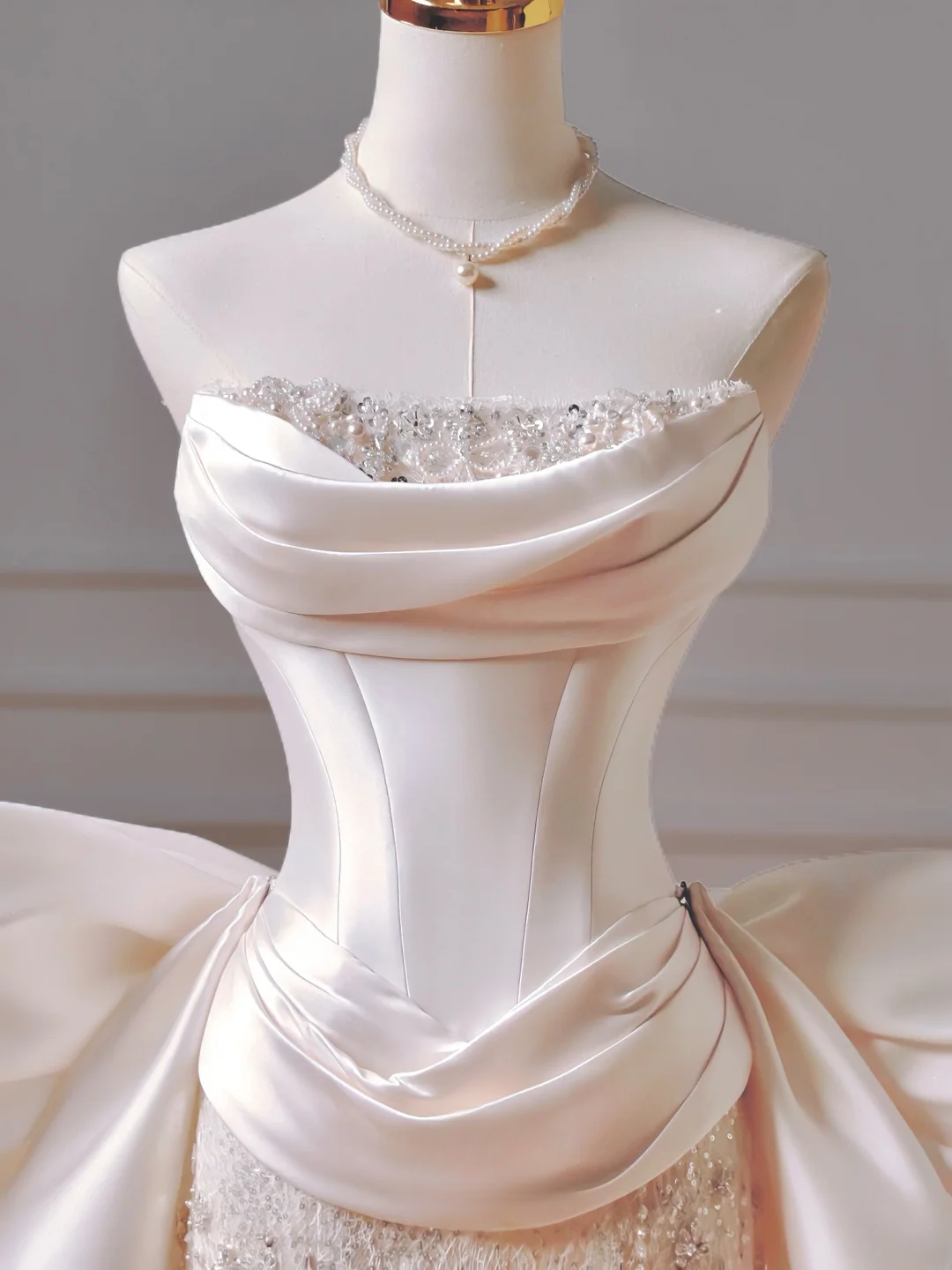 Timeless Wedding Dresses Sheath Strapless Satin Drop Waist Pleated Bow-knot Dress Style For Brides With Pleated Fitted Long Bridal Gowns AQ035