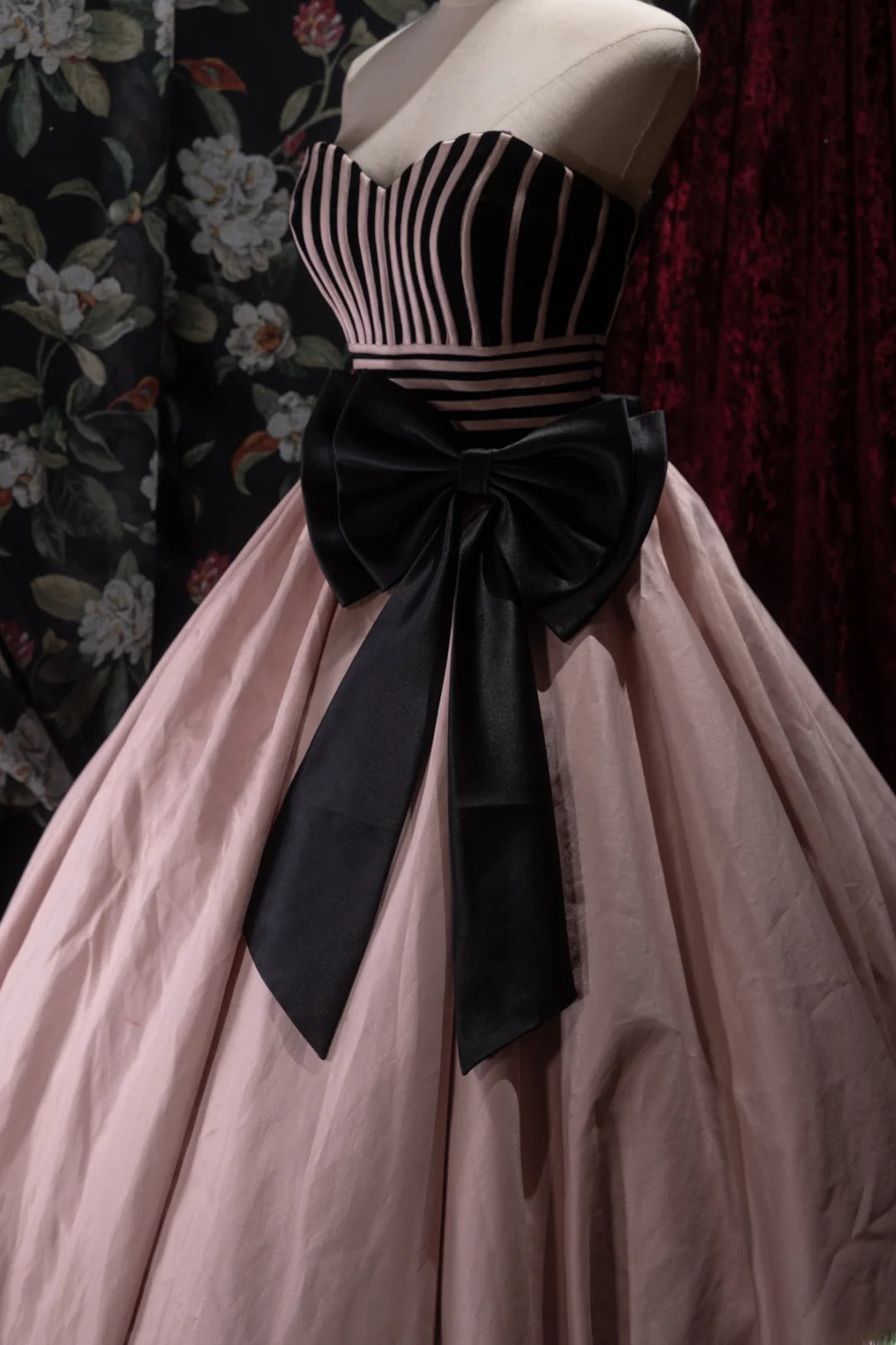 Charming Ball Gown Sweetheart Satin With Bow Long Quince Dress Quinceanera Dresses Formal Birthday Outfits RB8060