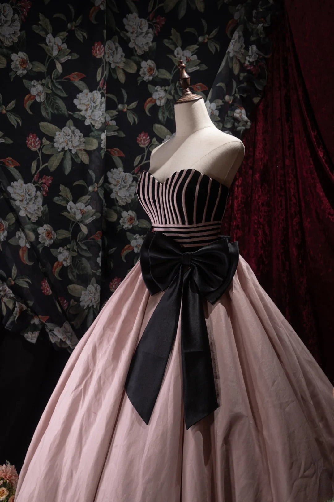 Charming Ball Gown Sweetheart Satin With Bow Long Quince Dress Quinceanera Dresses Formal Birthday Outfits RB8060