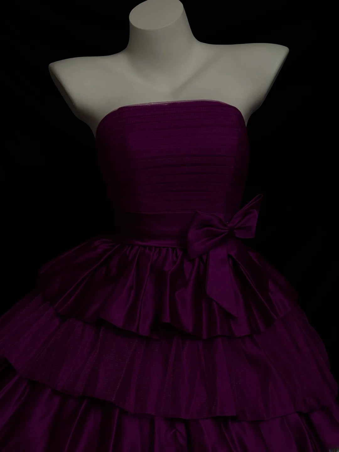2026 Ball Gown Strapless Grape Mini Graduation Dresses Short High School For 8th Grade Senior Inspo Homecoming Gown RB3374