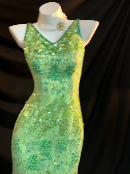 Vintage Prom Dresses Mermaid Halter Green Lace With Beading Crystals Long Evening Formal Outfits RB3442