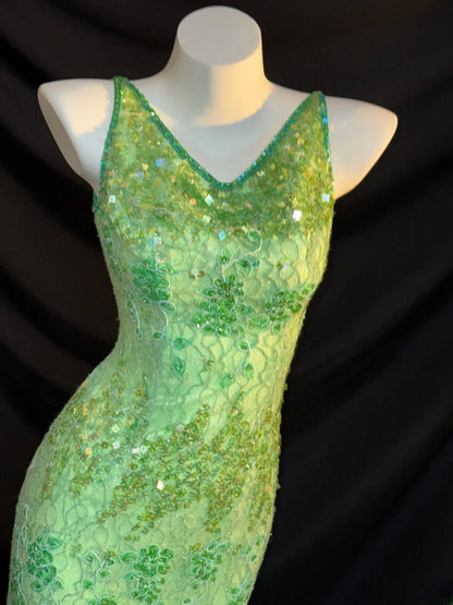 Vintage Prom Dresses Mermaid Halter Green Lace With Beading Crystals Long Evening Formal Outfits RB3442