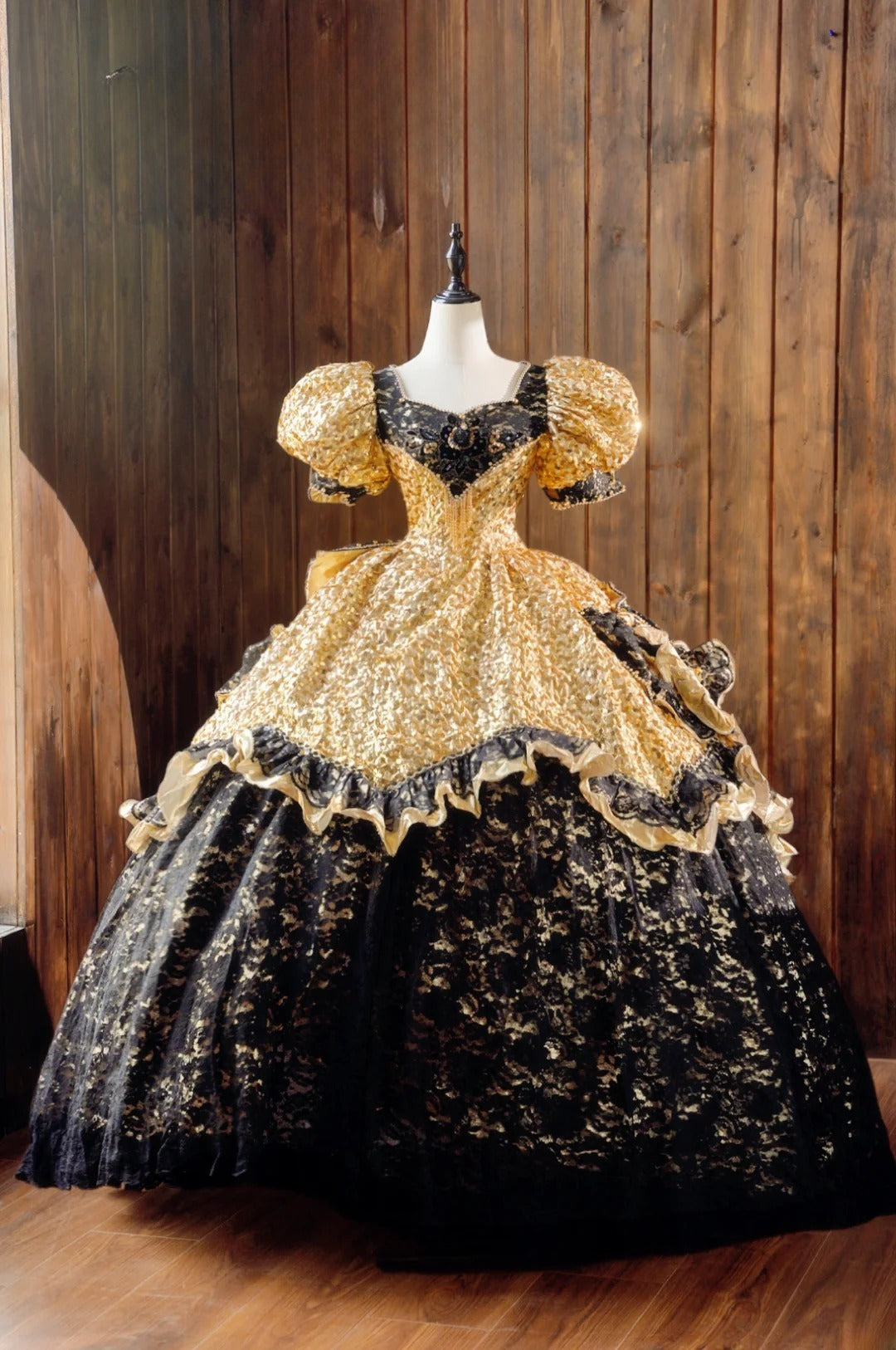 Black Lace Quinceanera Dress With Sleeves Gold Ball Gown Sweet 15 Birthday Gown RB9032