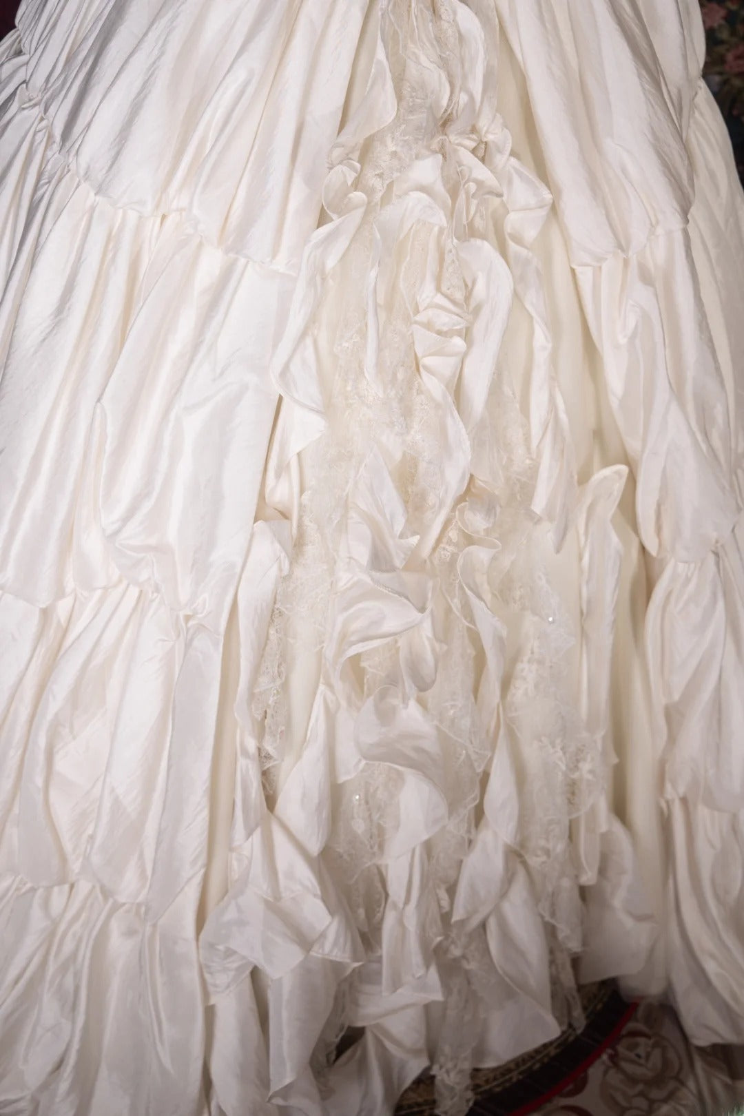 Vintage 80s Ball Gown Spaghetti Straps Ivory Satin With Lace Long Autumn Brides Gown Bridal Dress Wedding Dresses RB8064