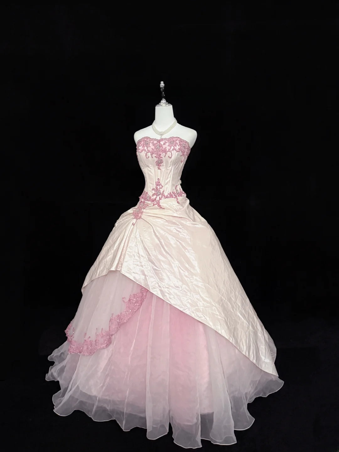 Fairy-tale Ball Gown Sweetheart Pink With Appliqued Lace Tulle Quince Dress Voluminous Sweet 16 Sweet Sixteen Outfits Vestido de RB7411