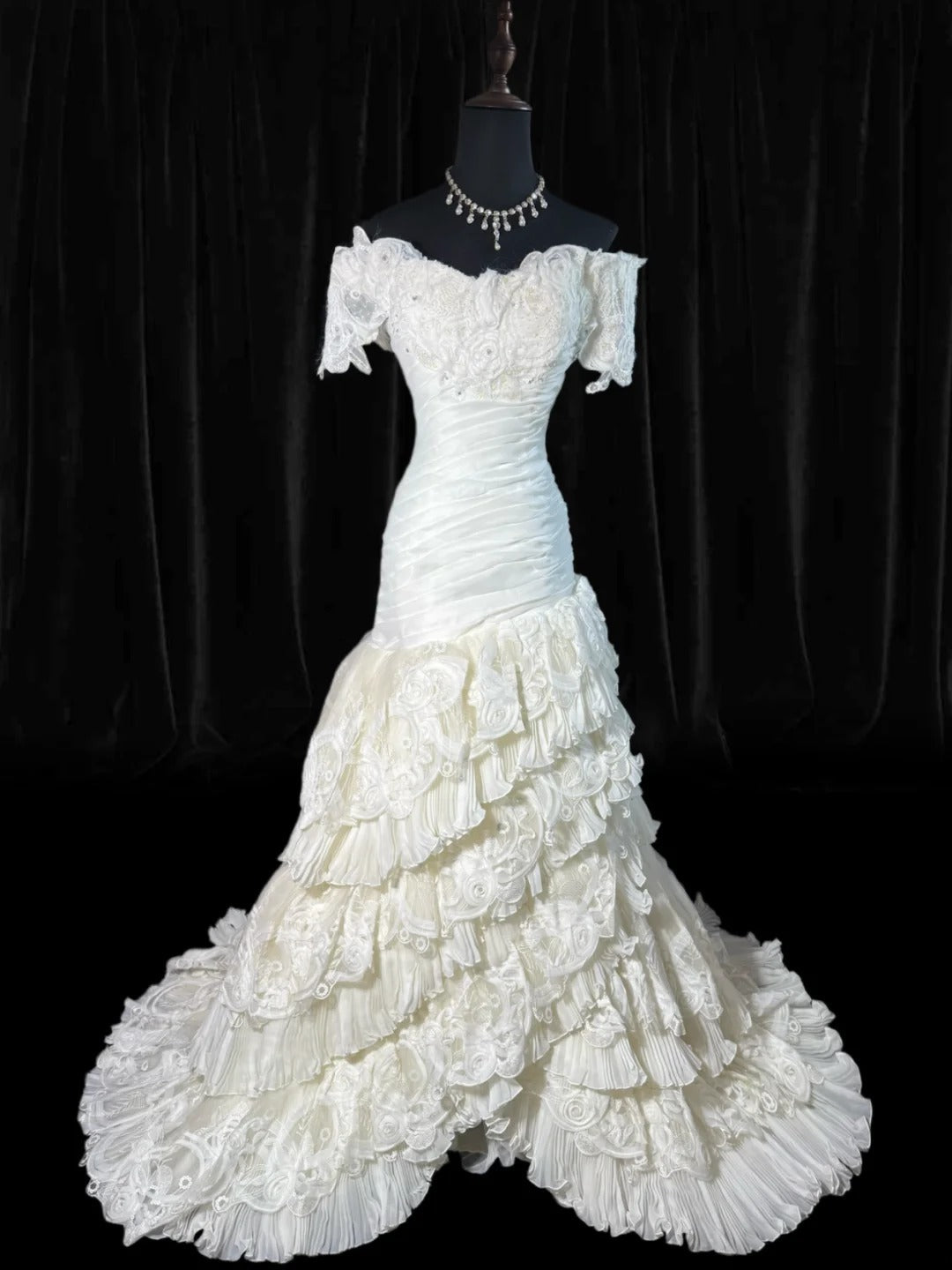 Boho Mermaid Off The Shoulder With Short Sleeves White Lace Tiered Long Vintage Fitted 1920s Wedding Dresses AS041