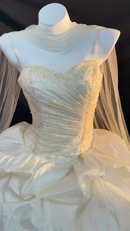 Classy Ball Gown Spaghetti Strap White With Ruffled Brides Gown Bridal Dress Long Poofy Wedding Dresses RB5774