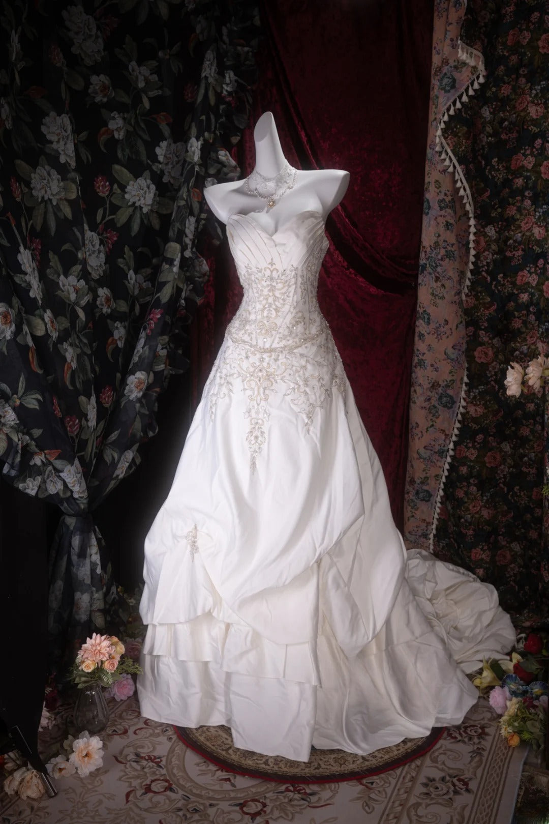 Vintage 80s Ball Gown Sweetheart Ivory Satin With Lace Beading Long Autumn Brides Gown Bridal Dress Wedding Dresses RB8068
