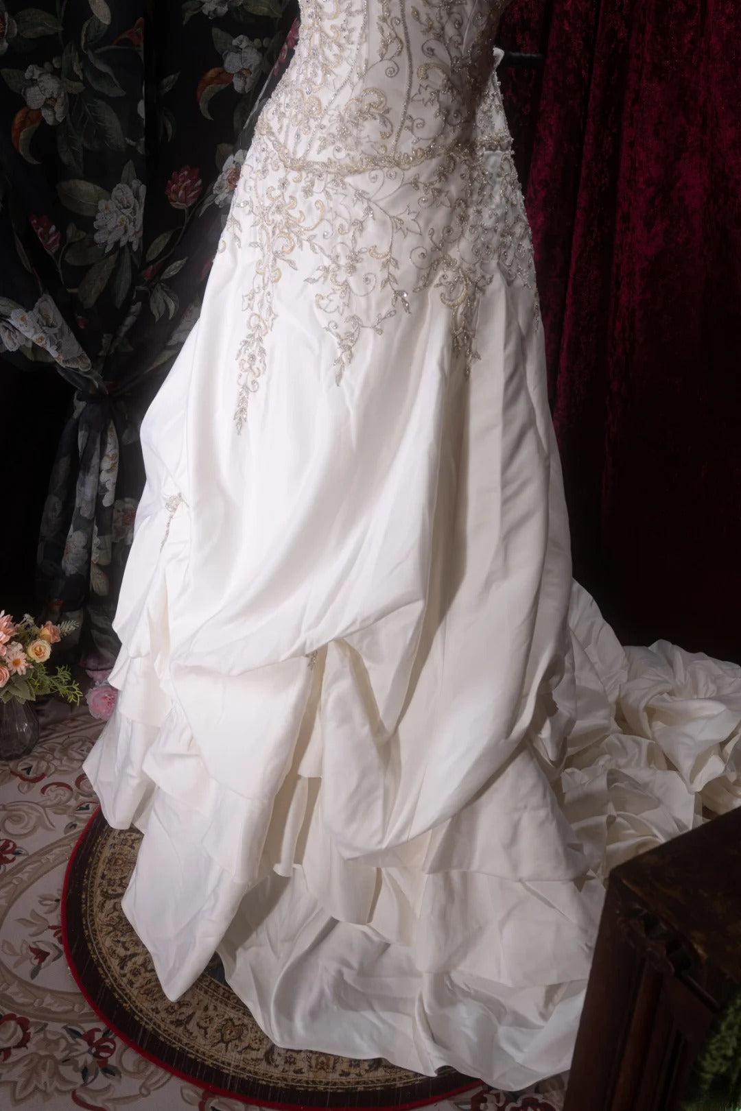 Vintage 80s Ball Gown Sweetheart Ivory Satin With Lace Beading Long Autumn Brides Gown Bridal Dress Wedding Dresses RB8068