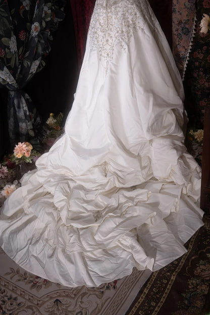 Vintage 80s Ball Gown Sweetheart Ivory Satin With Lace Beading Long Autumn Brides Gown Bridal Dress Wedding Dresses RB8068
