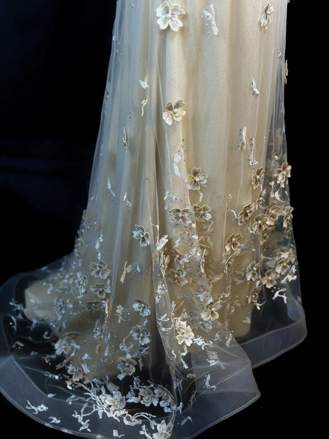 Elegant Prom Dresses Mermaid V  Neck Yellow Tulle With Beading Lace Evening Dress Formal Outfits RB5854