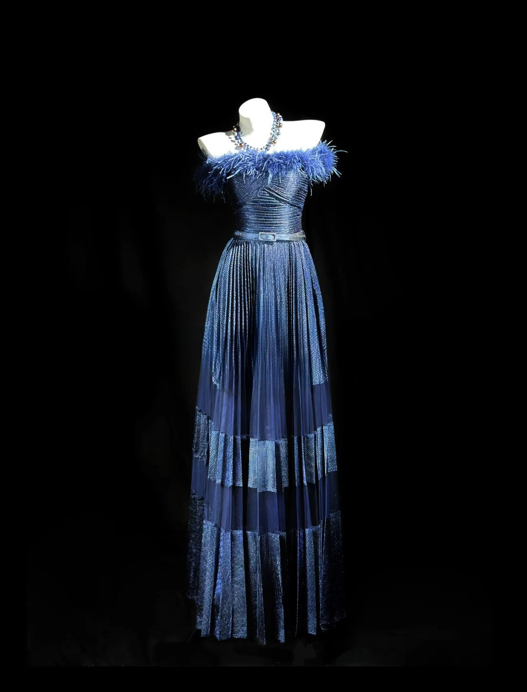 Classy Prom Dresses A line Off The Shoulder Navy Blue Tulle With Feathers Evening Dress Formal Outfits RB5857