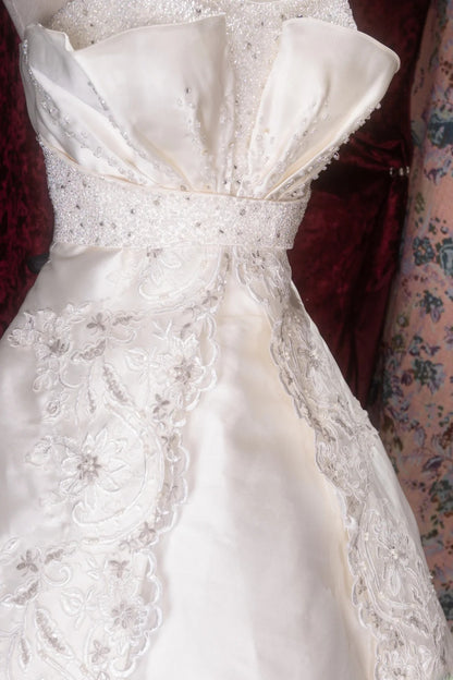 Beautiful Ball Gown Spaghetti Strap White Satin With Lace Long Autumn Brides Gown Bridal Dress Wedding Dresses RB8074