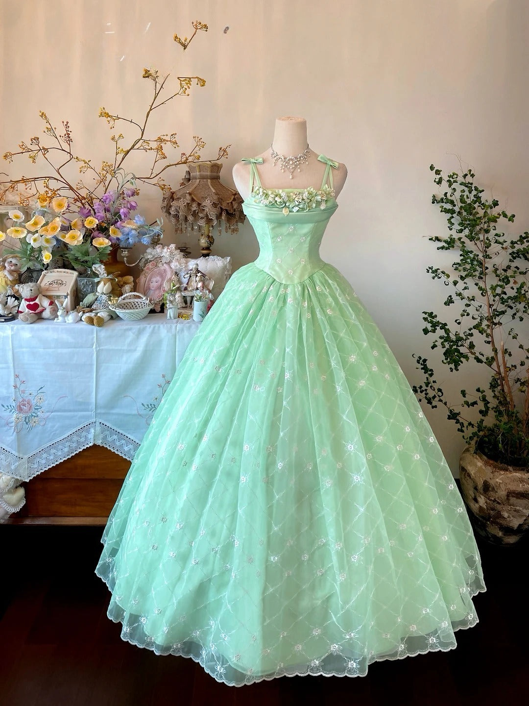 Tulle Prom Dress Long Ball Gown Spaghetti Straps Mint Green With Flowers Formal Graduation Gown RB9043