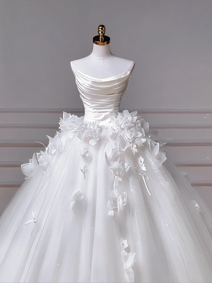 Timeless Wedding Dresses Ball Gown Strapless Satin Tulle Pleated Brides Dress Style For Brides With Corset Fitted Long Bridal Gowns AQ052