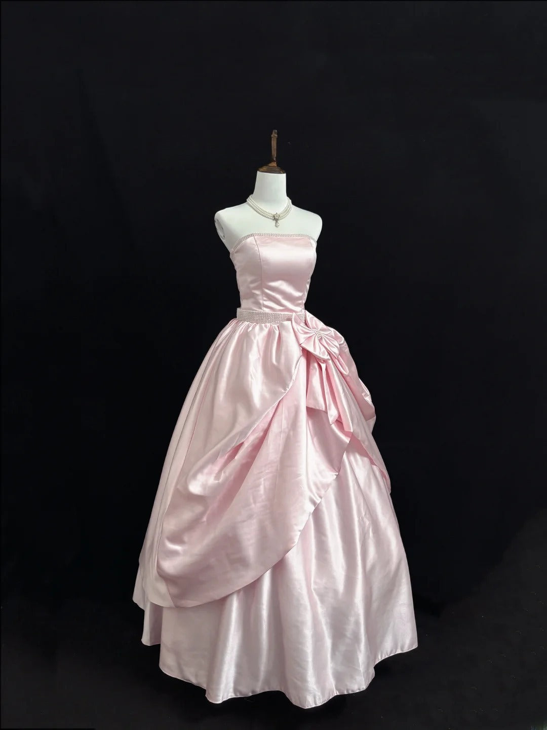 Modest Ball Gown Strapless Pink Satin With Beading Ruffled Quince Dress Voluminous Sweet 16 Sweet Sixteen Outfits Vestido de RB7424