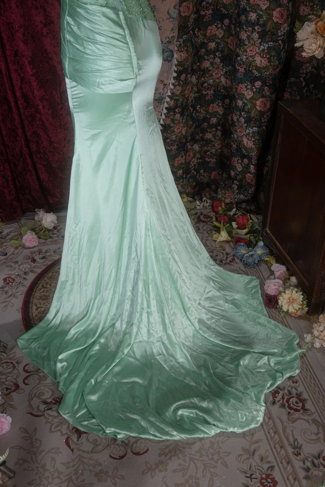 Elegant Mermaid V Neck Green Satin With Beading Long Prom Dresses Formal Outfit Evening Night Dress RB8076