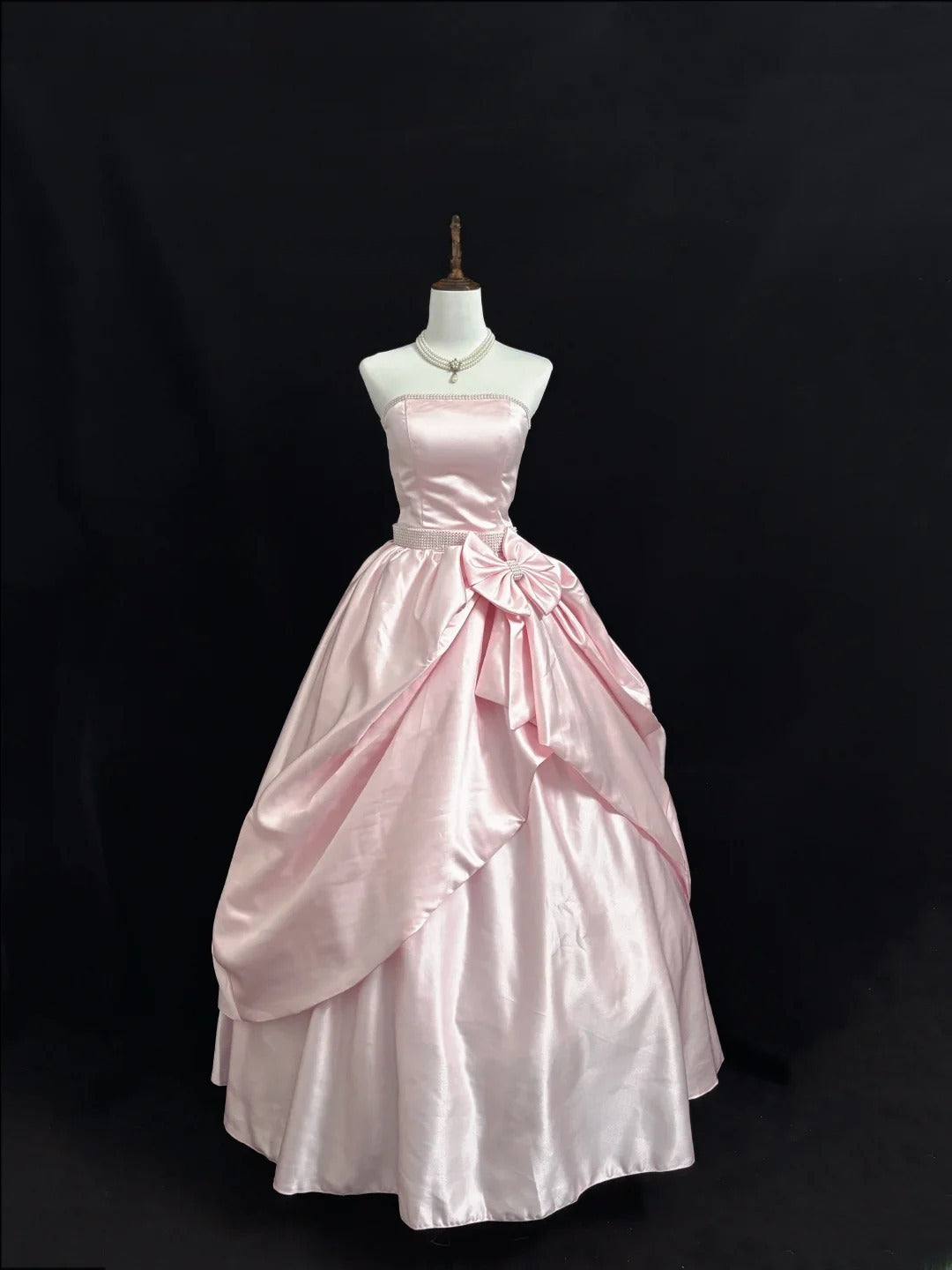 Modest Ball Gown Strapless Pink Satin With Beading Ruffled Quince Dress Voluminous Sweet 16 Sweet Sixteen Outfits Vestido de RB7424